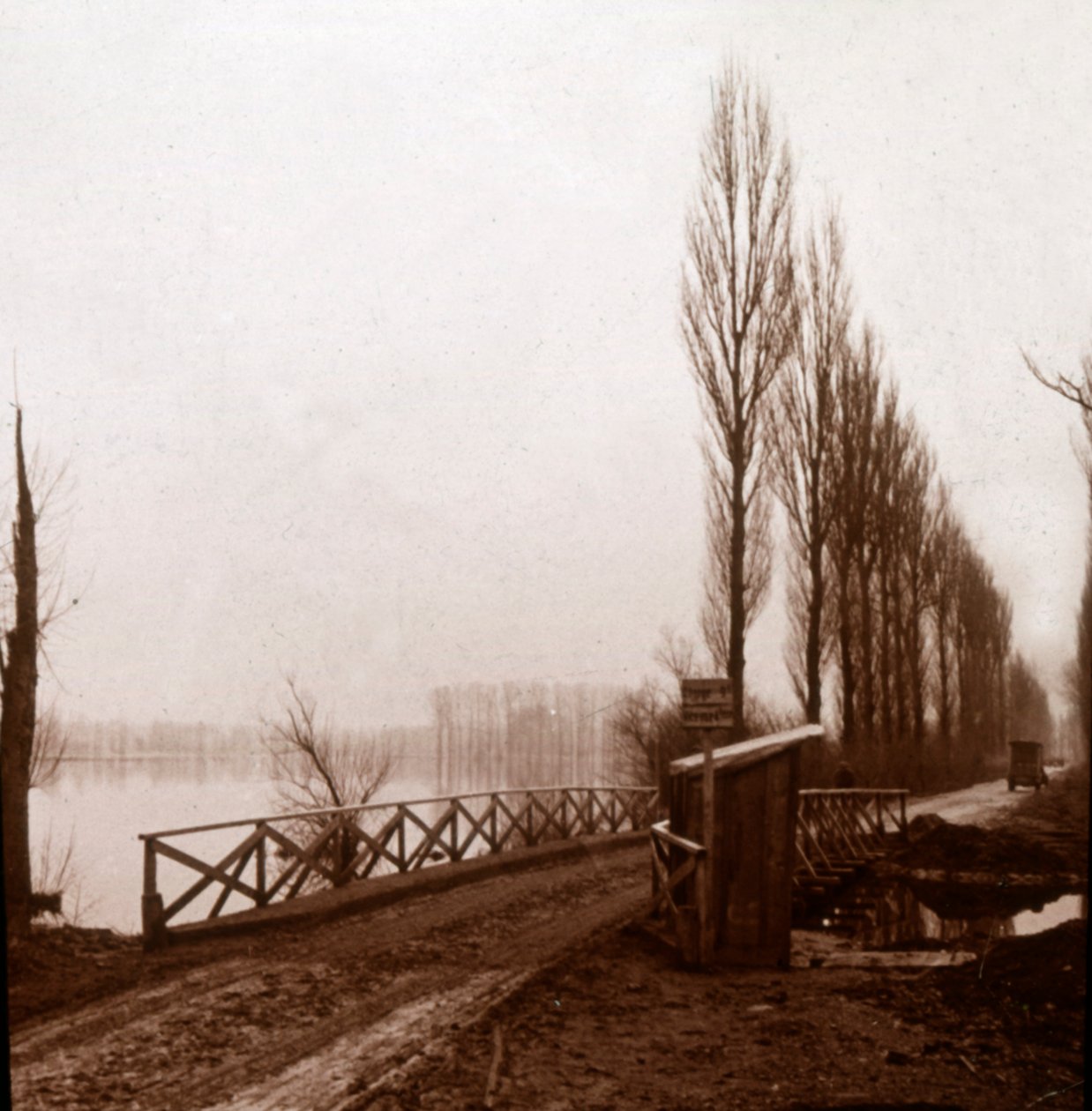 Puente sobre el río Ailette, norte de Francia, c1918 de Unbekannt