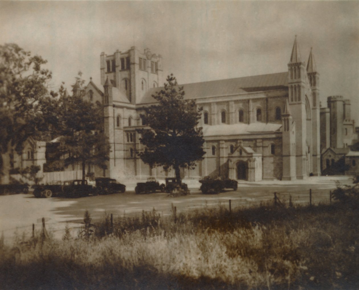 Iglesia de la Abadía de Buckfast, Vista Norte, finales del siglo XIX-principios del siglo XX de Unbekannt
