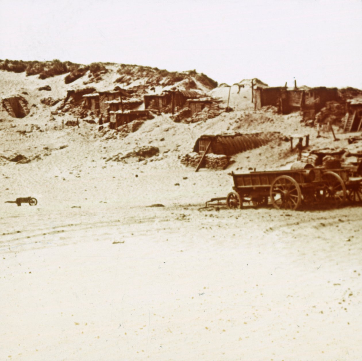 Campamento en las dunas, Koksijde, Flandes, Bélgica, c1914-c1918 de Unbekannt