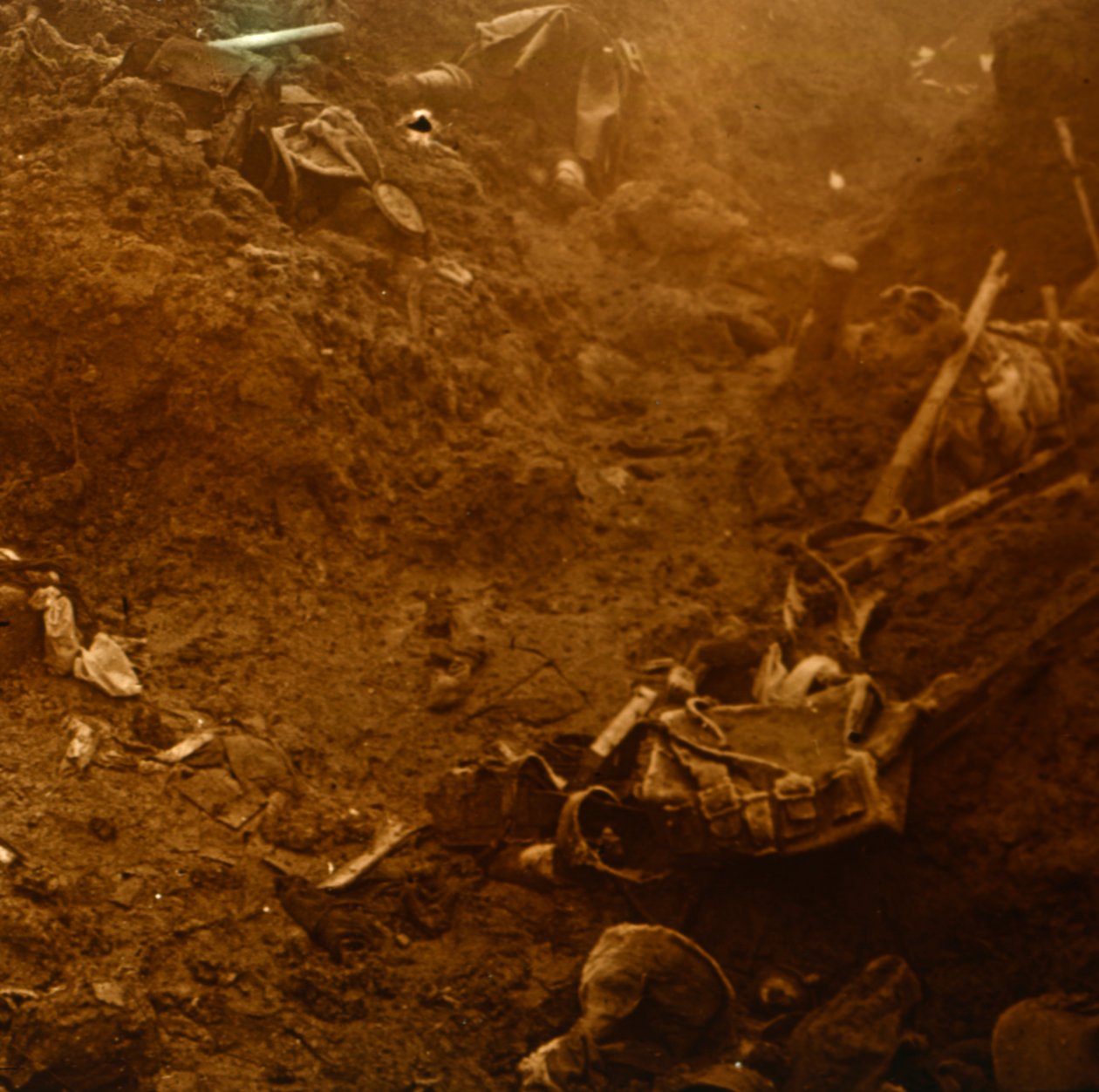 Trinchera enemiga capturada, Les Éparges, norte de Francia, 1915 de Unbekannt