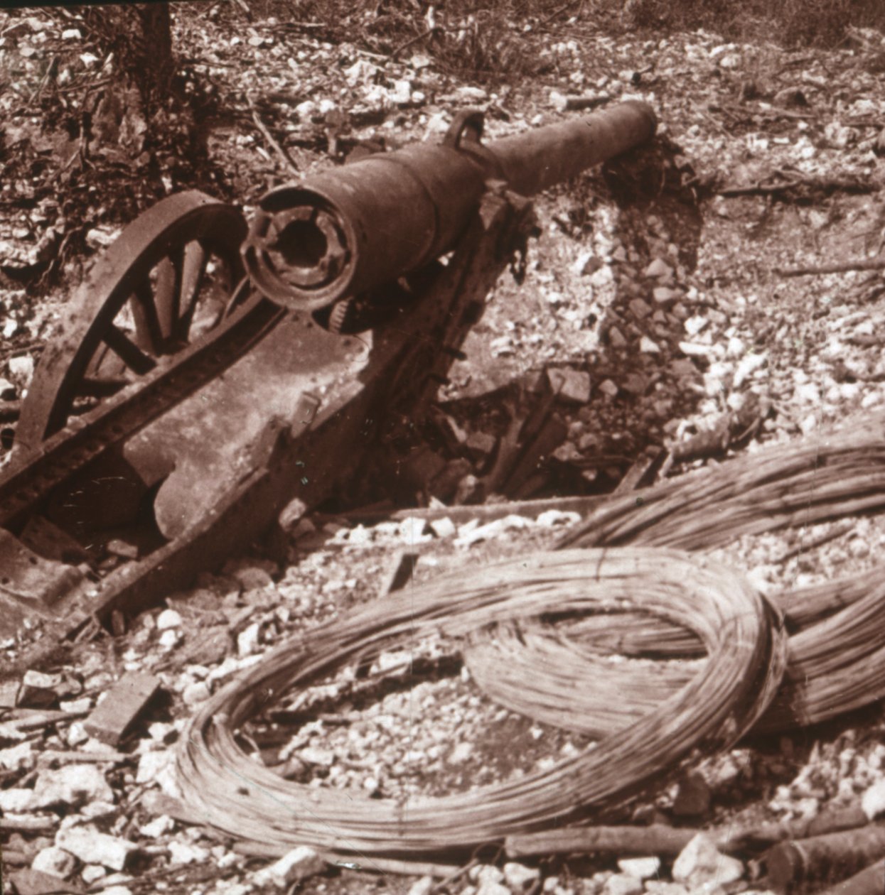 Cañón Destruido 155, c1917-c1918 de Unbekannt