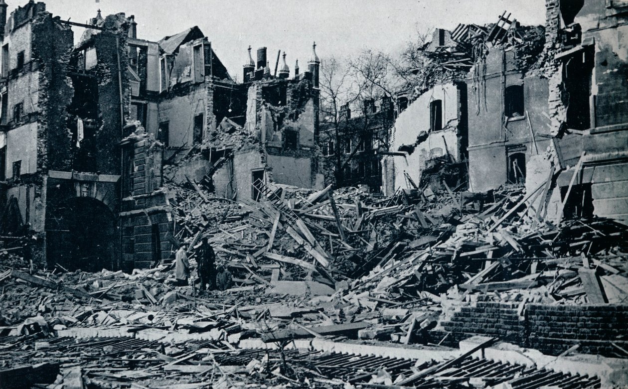 Edificios devastados, desde el jardín del Templo Interior, 1941 de Unbekannt