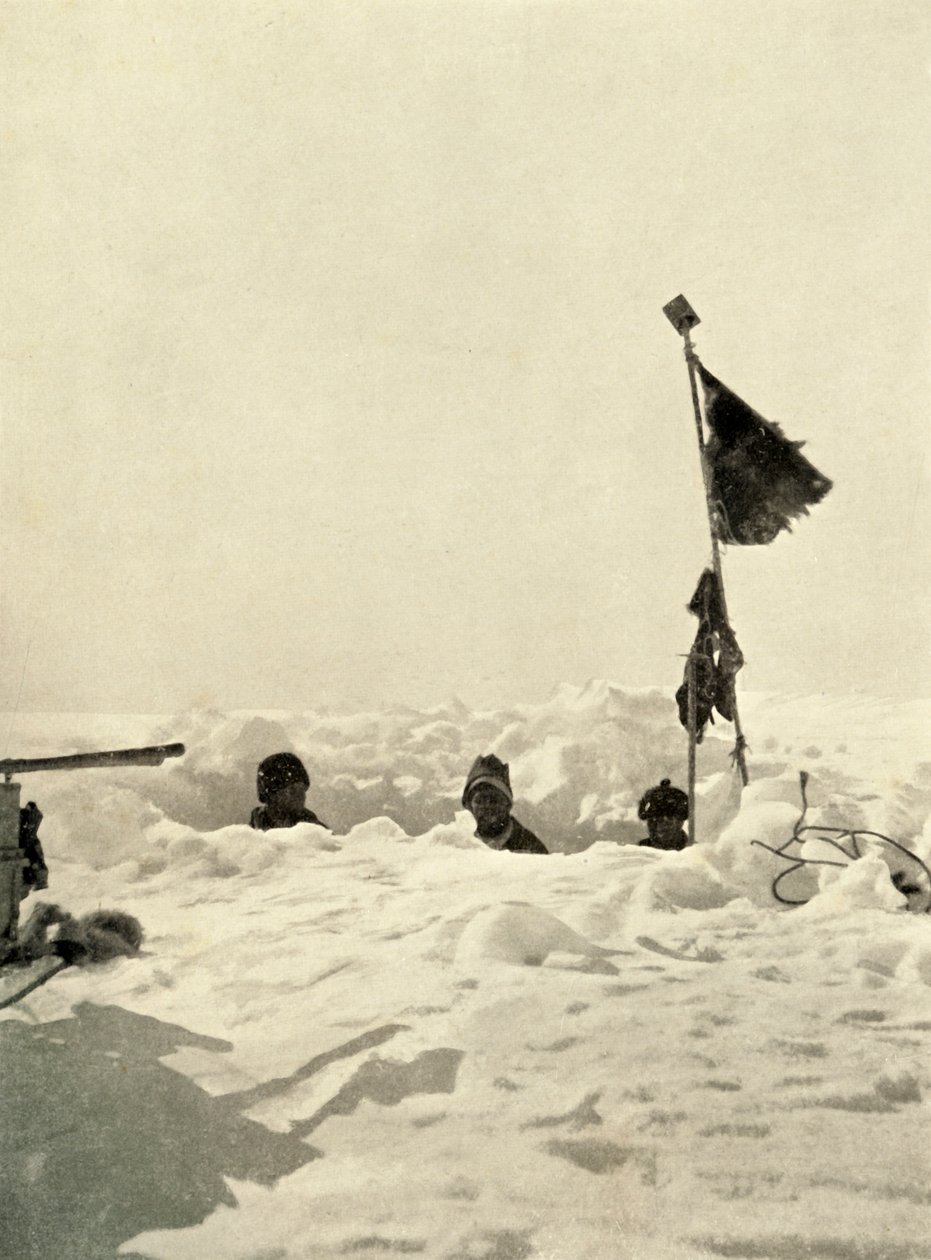 Excavando para determinar la profundidad de la nieve que cubre un depósito, c1908, 1909 de Unbekannt
