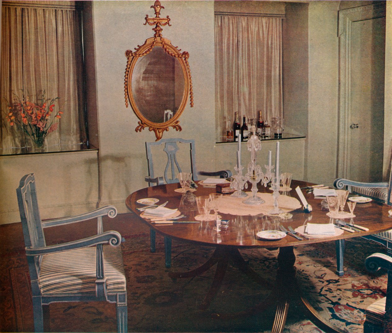 Comedor del apartamento diseñado por Herman Schryver en Grosvenor Square, Londres, 1936 de Unbekannt
