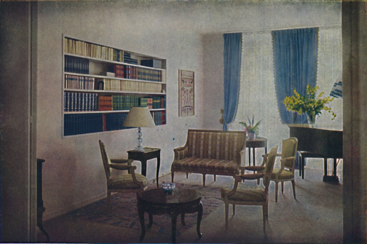 Sala de estar diseñada por André Dumuys, que se adhiere a la sala de estar, de la cual se puede separar de Unbekannt