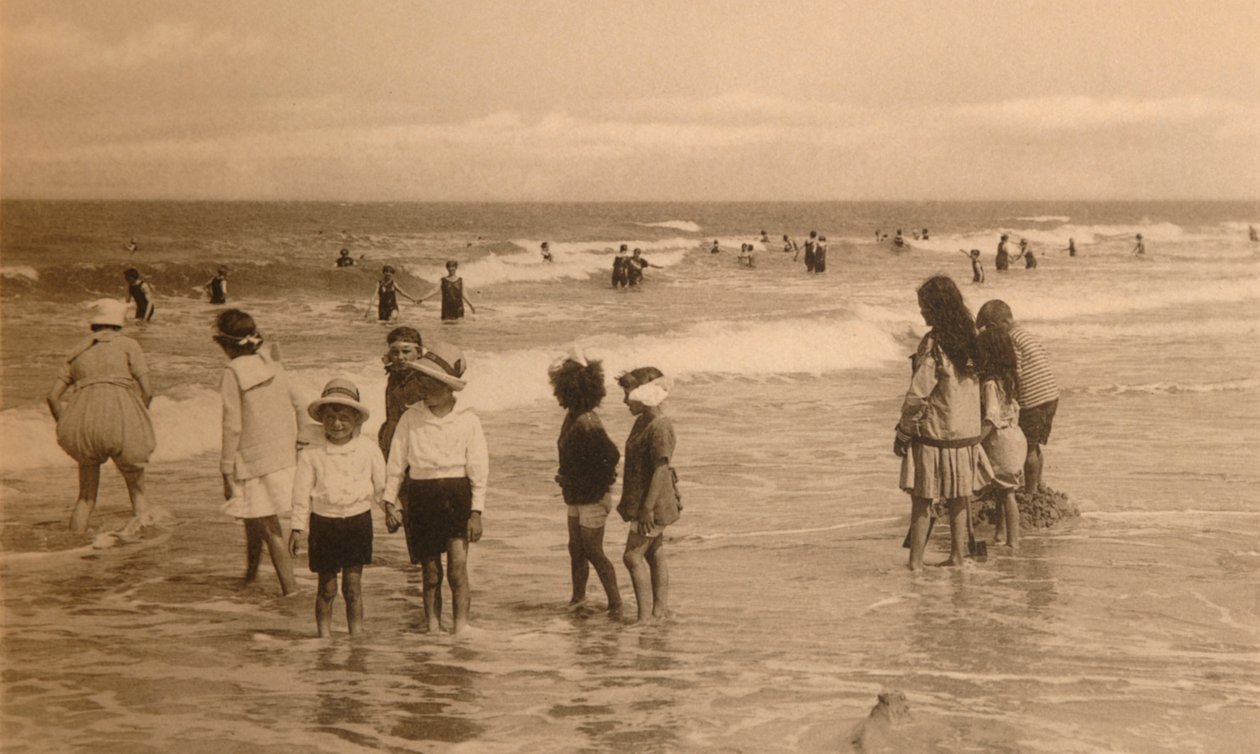 Niños Bañándose, c1900 de Unbekannt