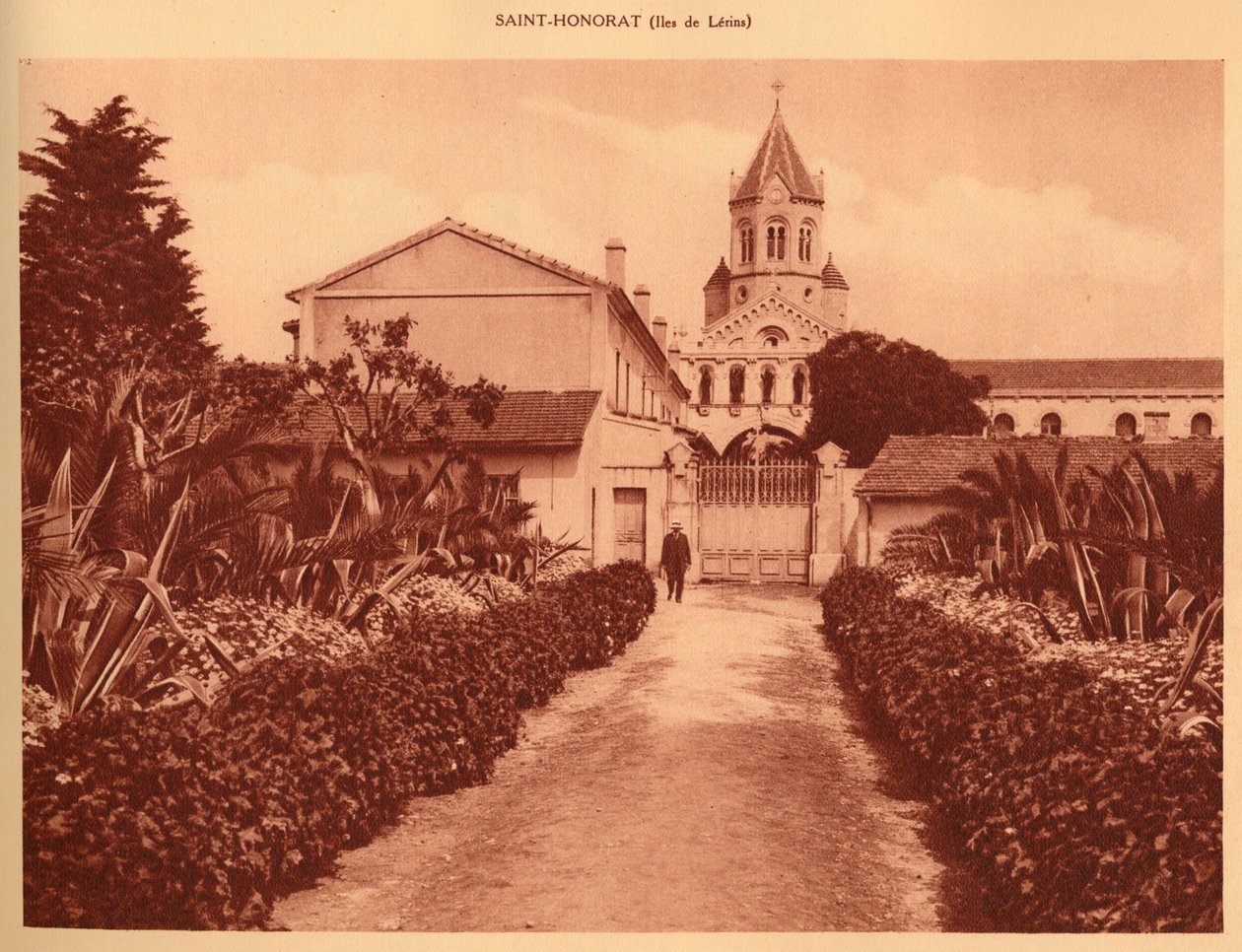 Entrada del Monasterio, Saint-Honorat, 1930 de Unbekannt