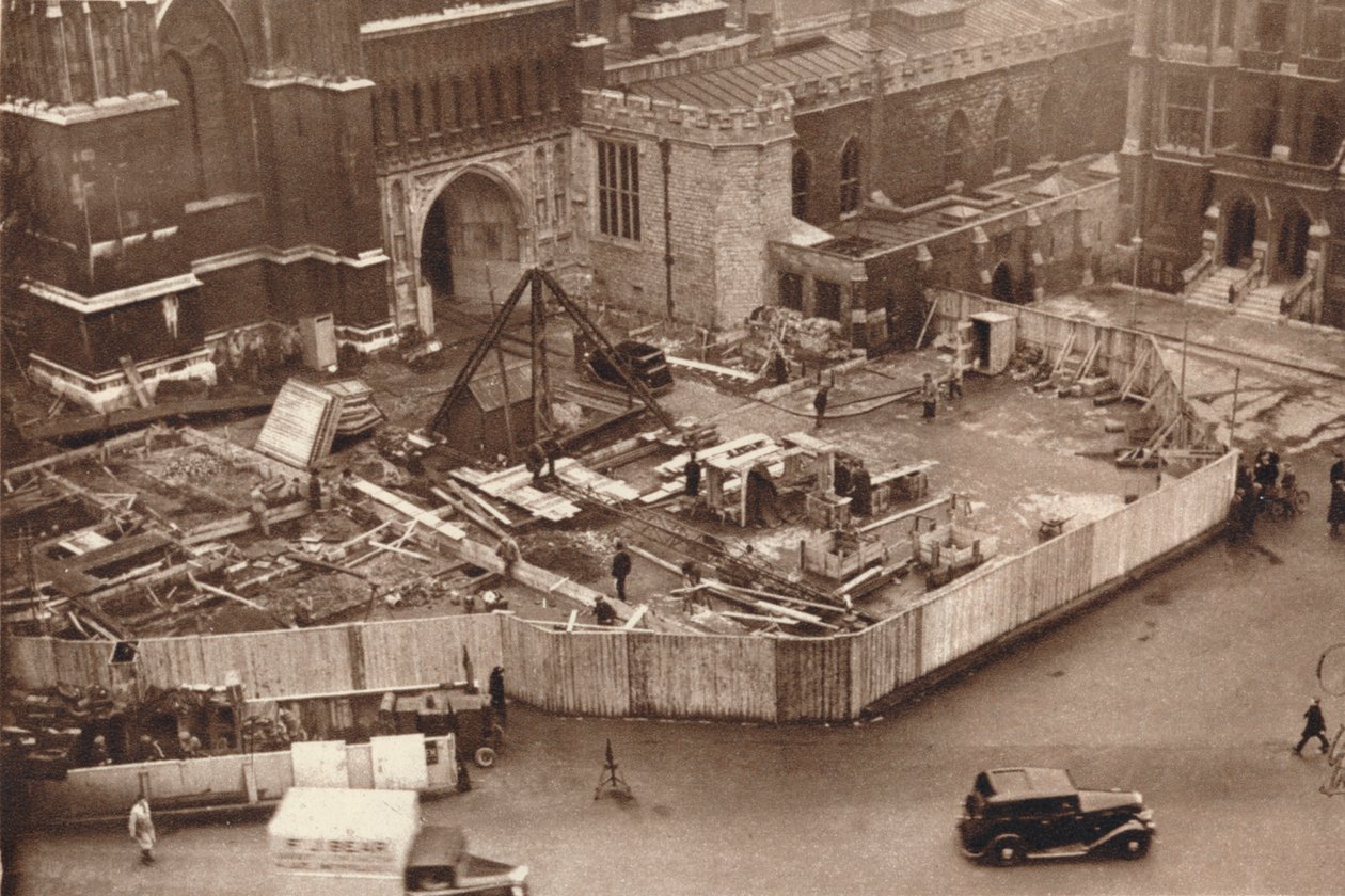 Erigiendo el anexo a la Abadía de Westminster antes de la coronación del Rey Jorge VI, 1937 de Unbekannt