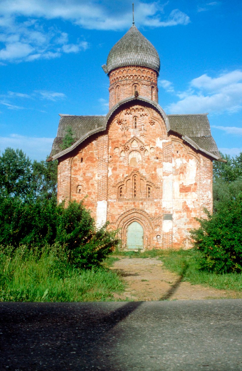 Exterior de una iglesia, Novgorod, Rusia de Unbekannt