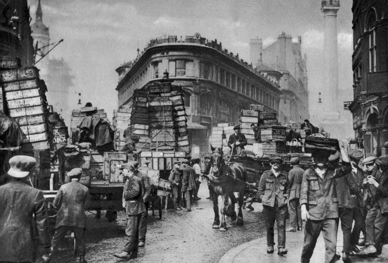 Portadores de pescado en Billingsgate, Londres, 1926-1927 de Unbekannt