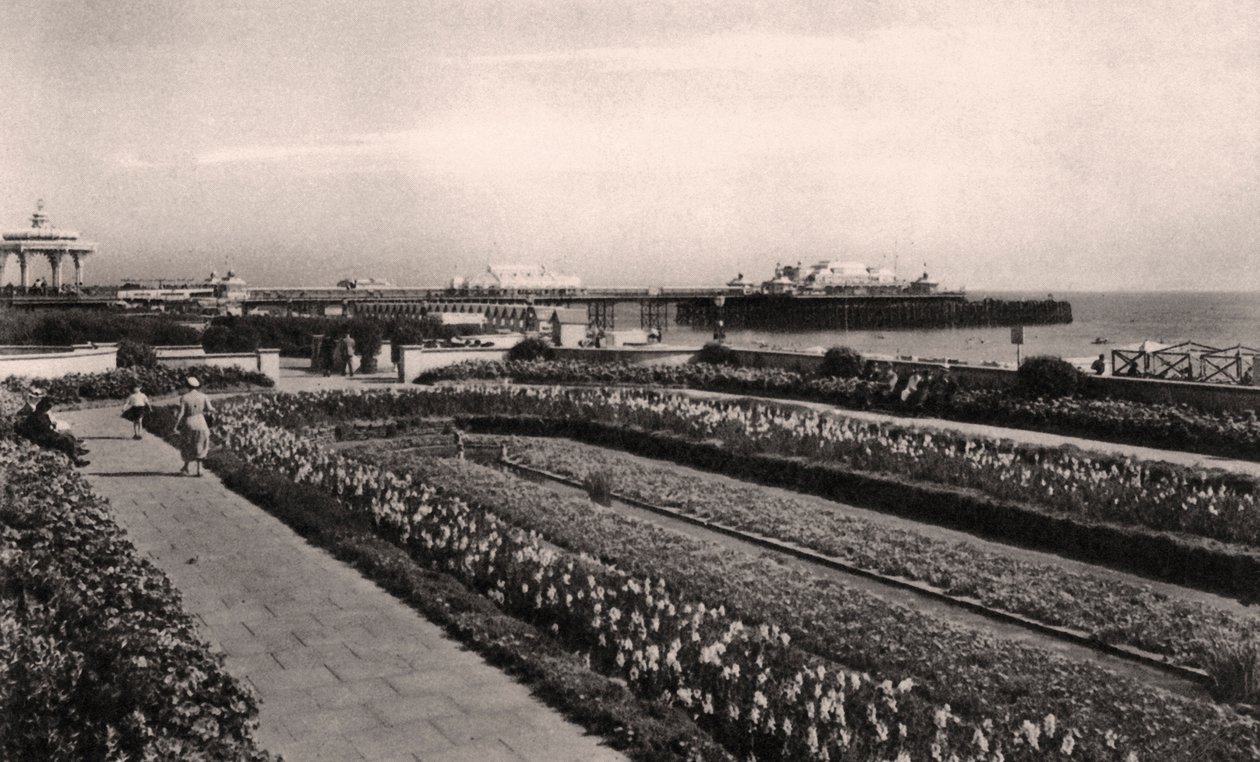 Jardines Florales y el Muelle Oeste, Brighton, Sussex, 1938 de Unbekannt