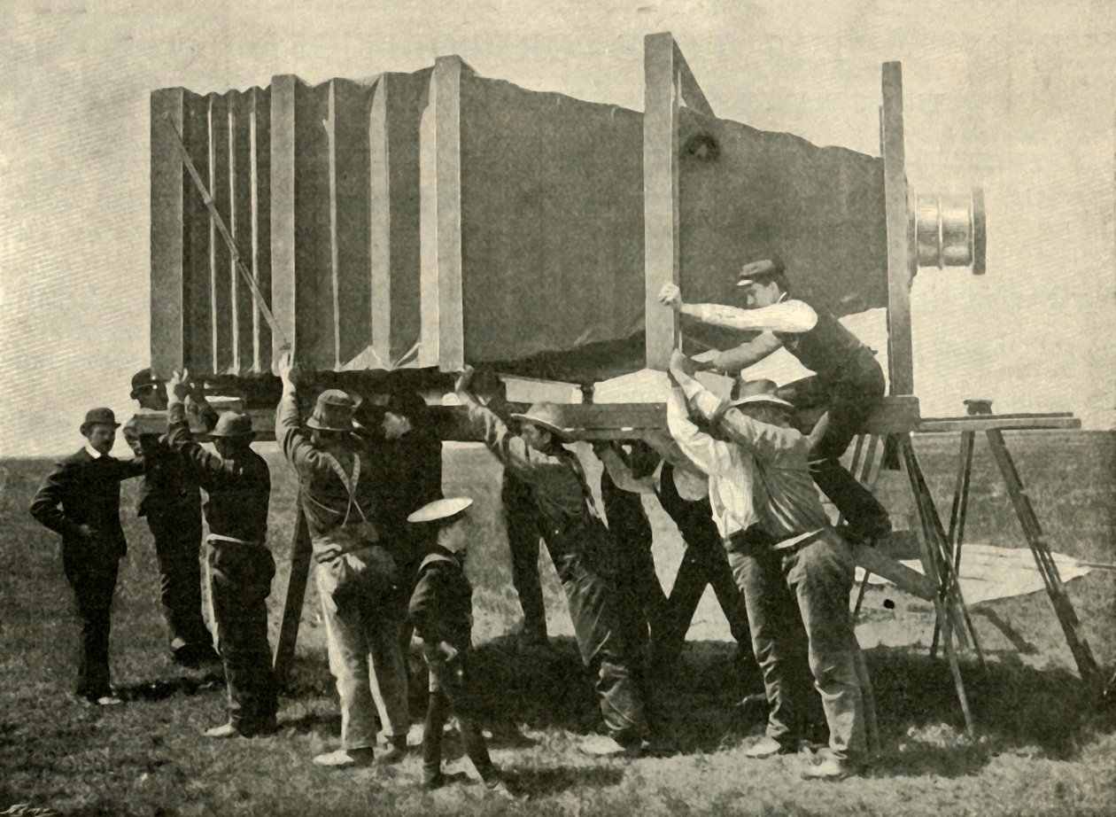 Enfocando la Cámara Gigante para el Trabajo, 1901 de Unbekannt