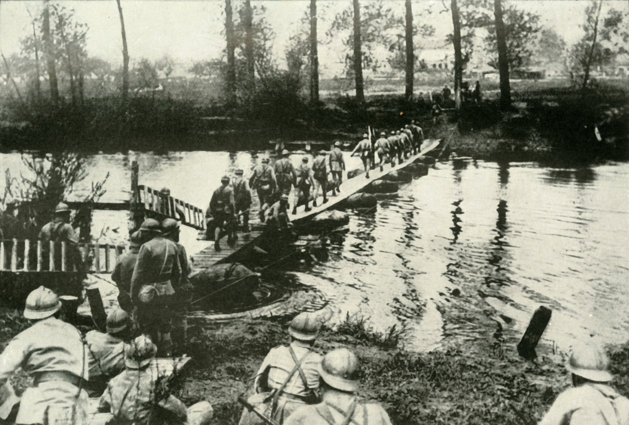 Tropas francesas cruzando un río, 1919 de Unbekannt
