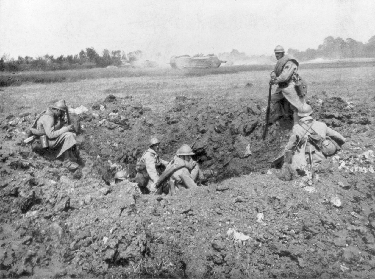 Infantería francesa descansando en un agujero de obús, Chemin des Dames, Francia de Unbekannt