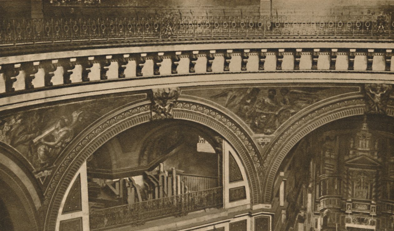De la corona a la base de la vasta catedral de Londres: La Galería de los Susurros, c. 1935 de Unbekannt