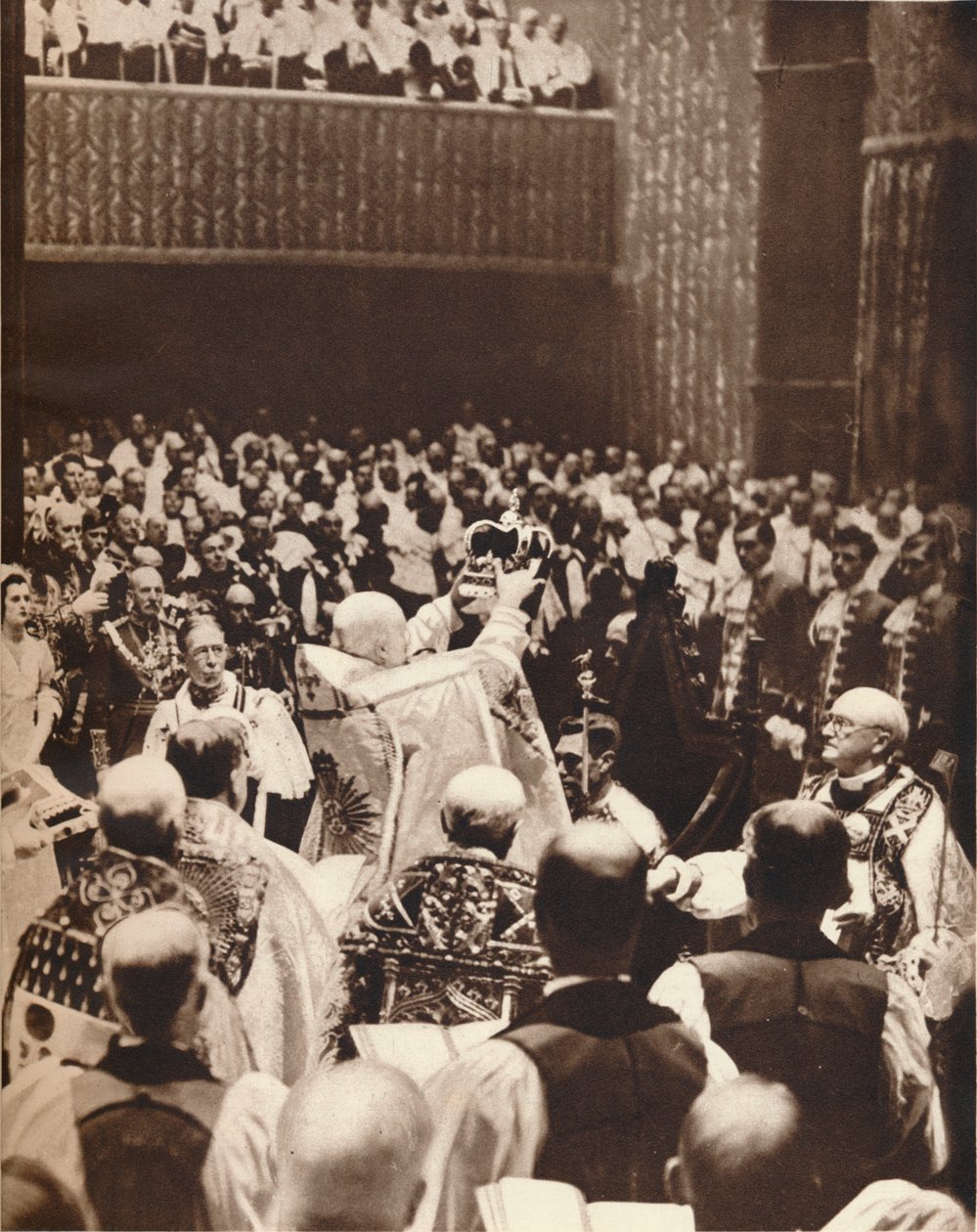 Jorge VI es coronado con la Corona de San Eduardo el día de su coronación, 1937 de Unbekannt