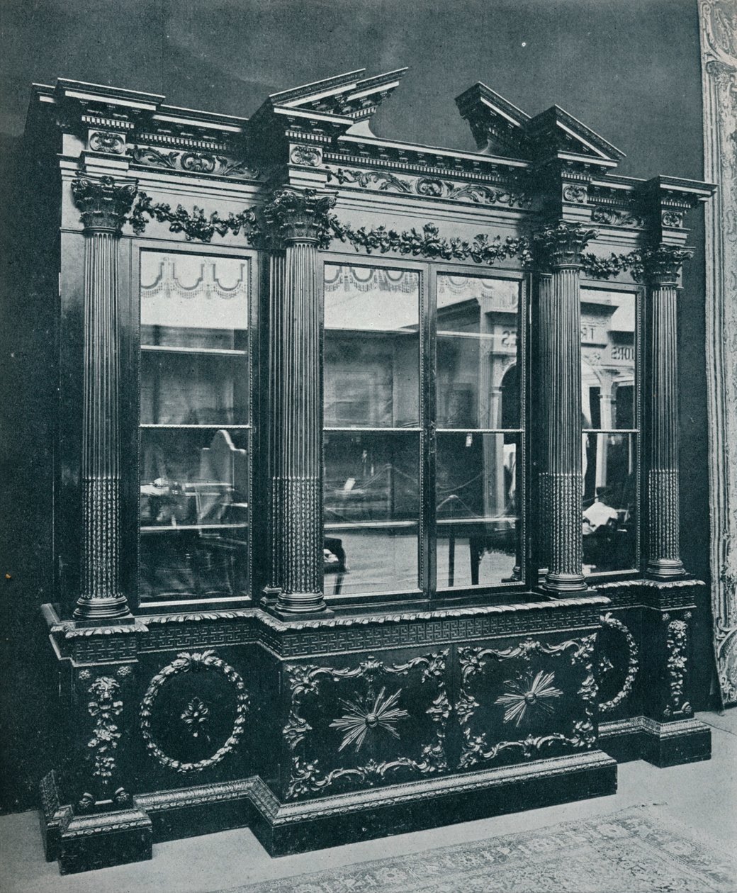 Gabinete georgiano, reproducido con permiso de S.A.R. La Princesa de Gales, 1908 de Unbekannt