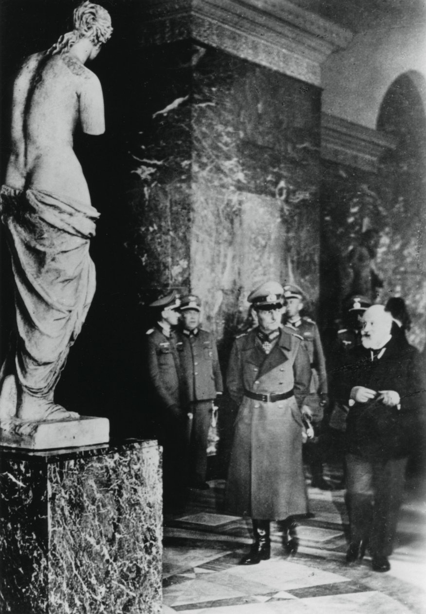 El Mariscal de Campo Alemán von Rundstedt visitando el Louvre, París ocupada, octubre de 1940 de Unbekannt