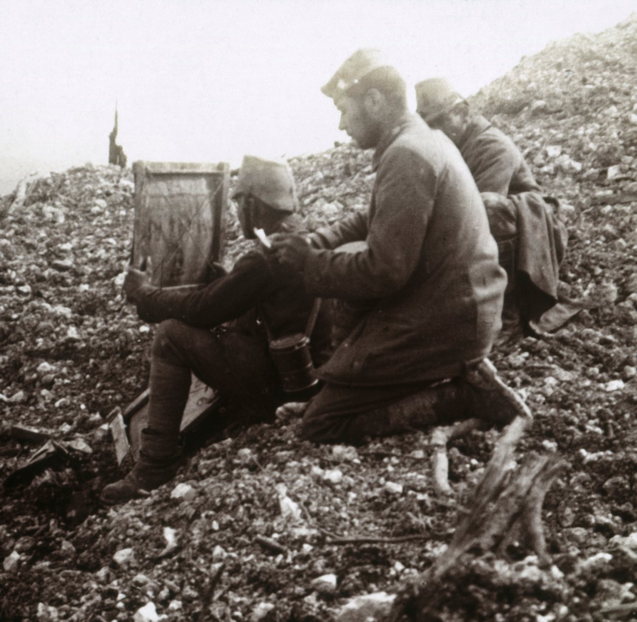 Señalizadores alemanes fuera de la Fortaleza de Vaux, Verdún, norte de Francia, c1914-c1918 de Unbekannt