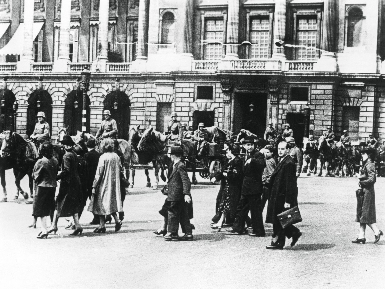 Tropas alemanas en el París ocupado, junio de 1940 de Unbekannt
