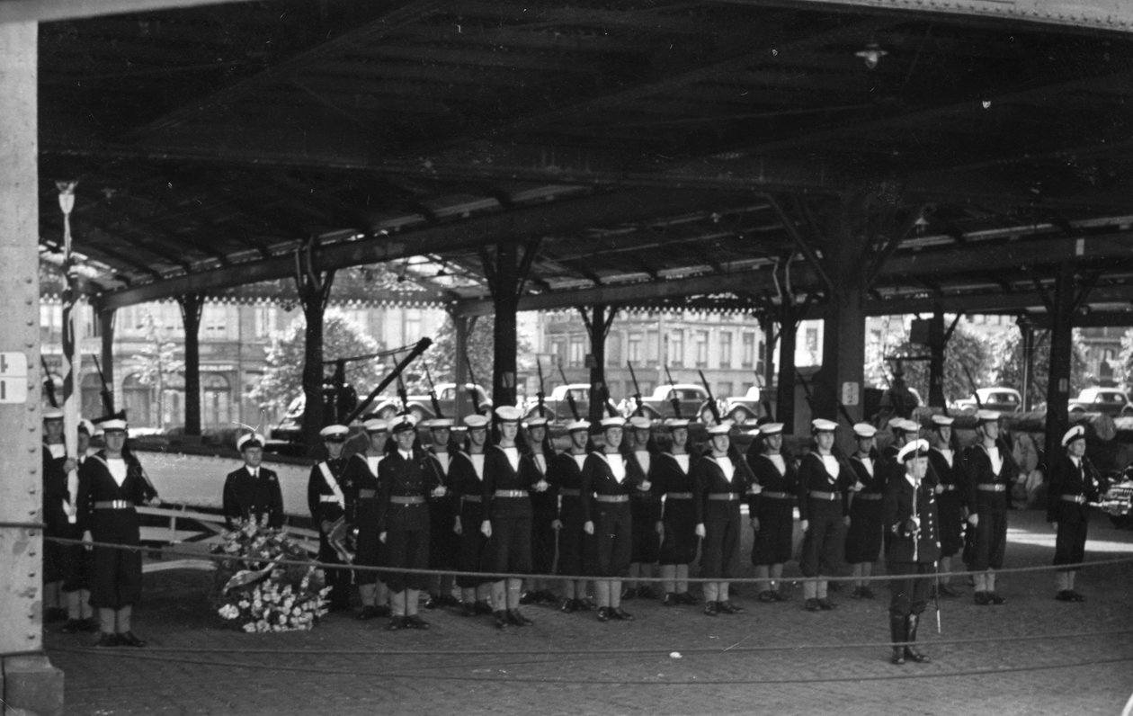 Guardia de honor del HMS Sirius, Amberes, c. 1946-c. 1949 de Unbekannt