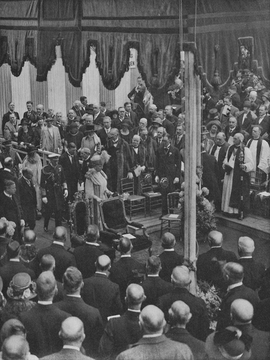 S.M. El Rey colocando la primera piedra del nuevo edificio de Lloyds 23 de mayo de 1925 de Unbekannt