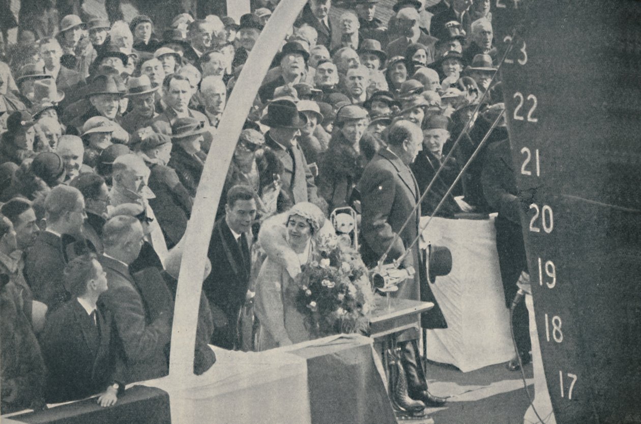 HRH Duquesa de York con el Duque de York, lanzando Strathmore el 4 de abril de 1935, 1936 de Unbekannt
