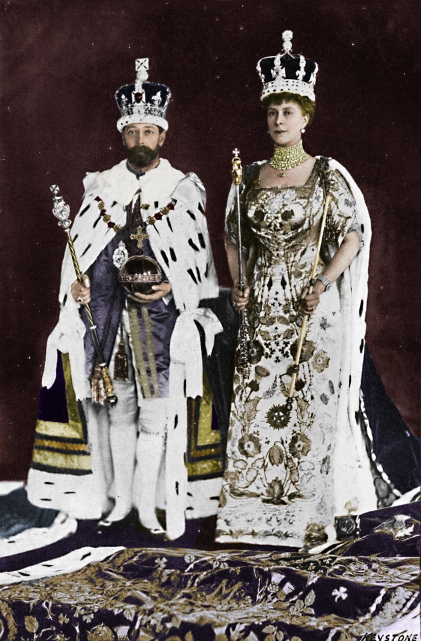 En la primavera de 1910, murió el rey Eduardo VII, en marzo de 1911, fue coronado el rey Jorge V, 1911, 1945 de Unbekannt