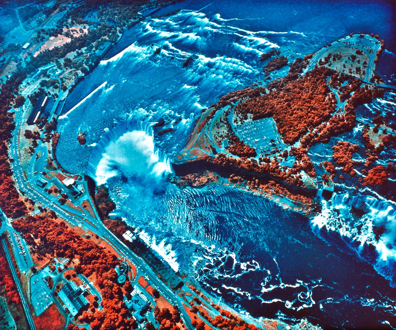 Fotografía infrarroja de las Cataratas del Niágara tomada desde la aeronave NASA Earth Survey 2 de Unbekannt