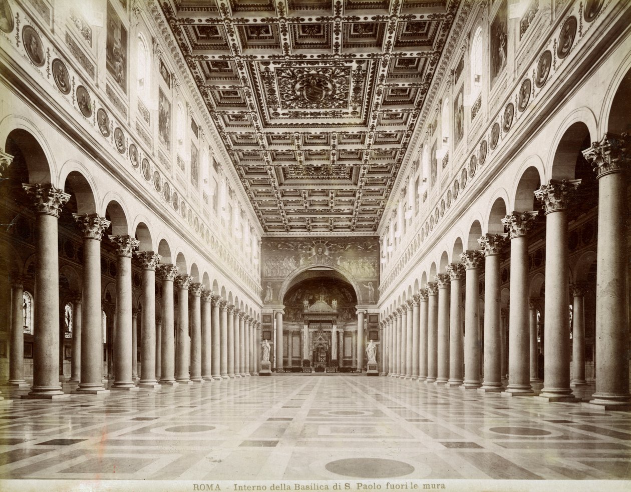 Interior de la Basílica de San Pablo Extramuros, Roma, Italia, finales del siglo XIX o principios del siglo XX de Unbekannt