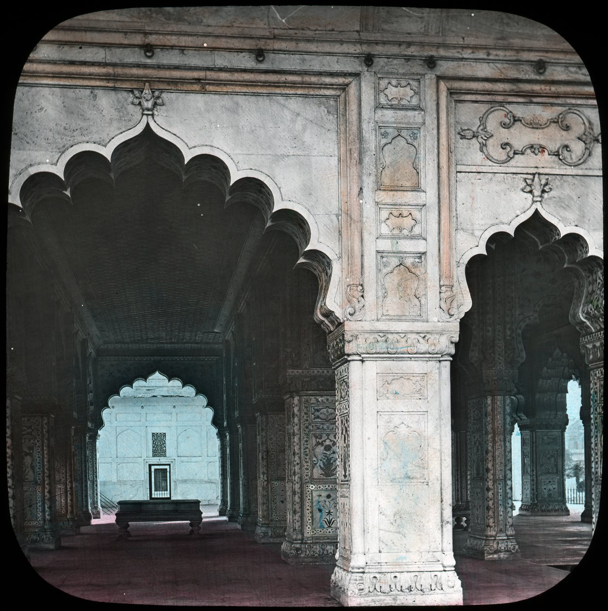 Interior del Diwan-i-Khas, Fuerte Rojo, Delhi, India, finales del siglo XIX o principios del siglo XX de Unbekannt