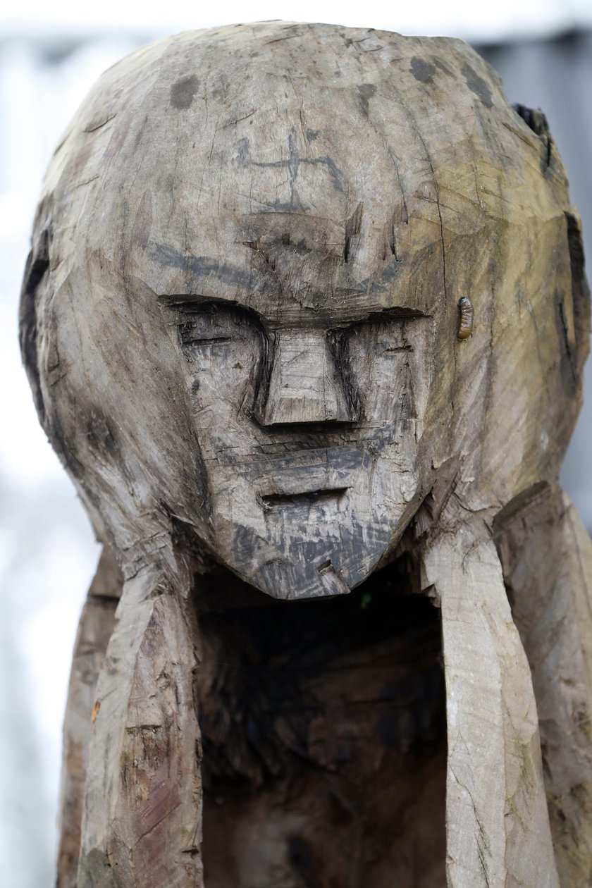 Grupo étnico Jarai (Gia Rai). Espíritu guardián de una tumba Jarai. Estatua de madera. Kon Tum. Vietnam de Unbekannt