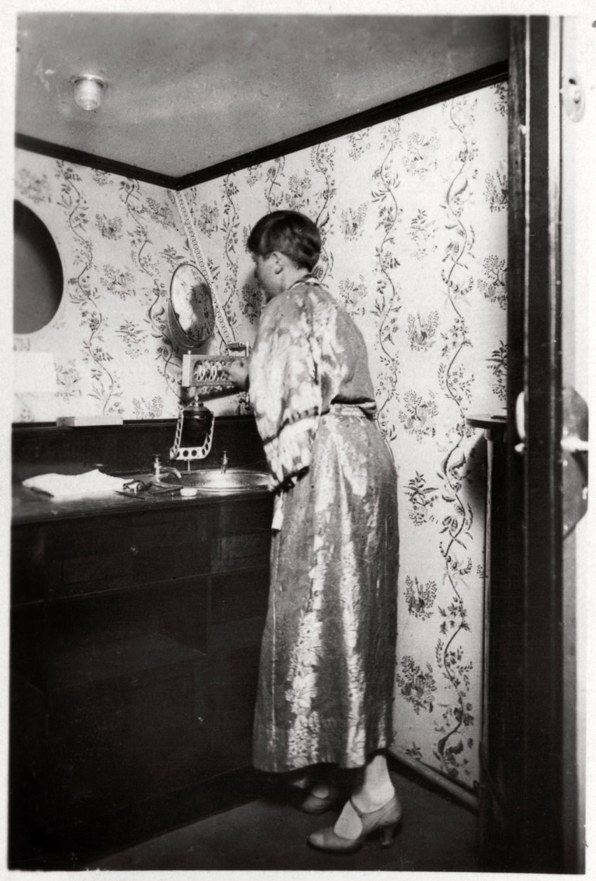 Baño de damas, Zeppelin LZ 127 Graf Zeppelin, 1933 de Unbekannt