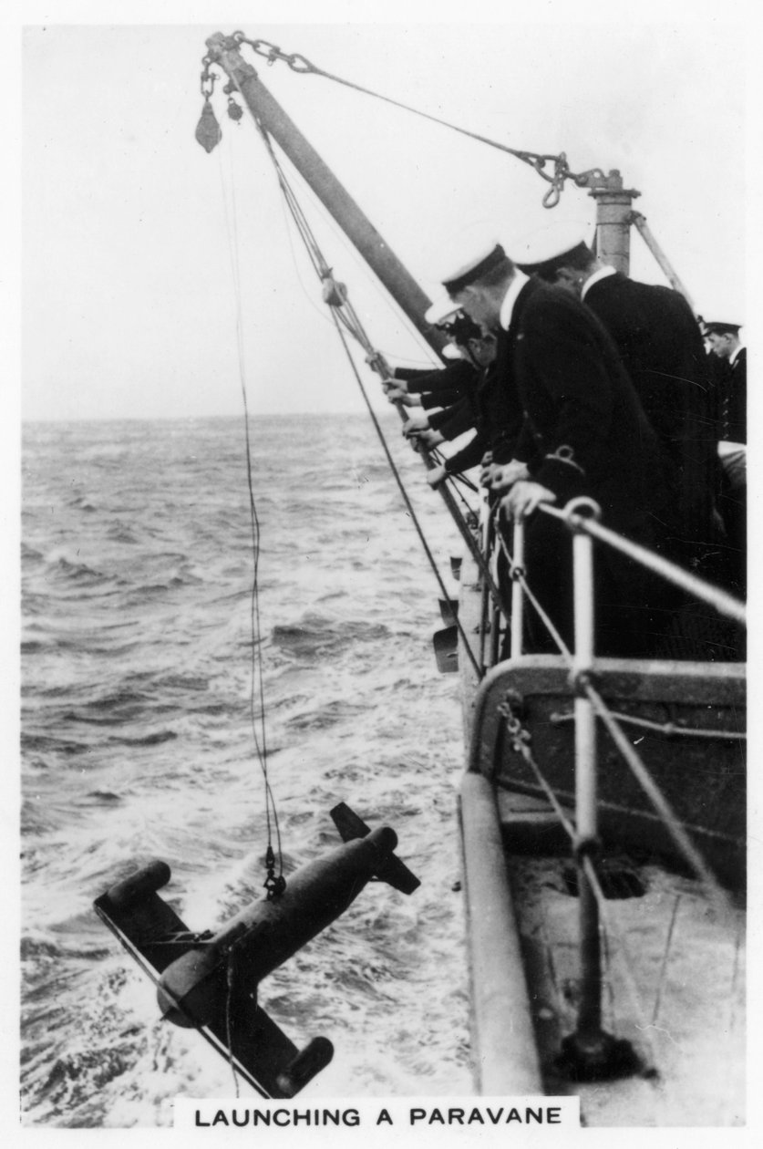 Lanzamiento de un paraván desde el acorazado HMS Rodney, 1937 de Unbekannt