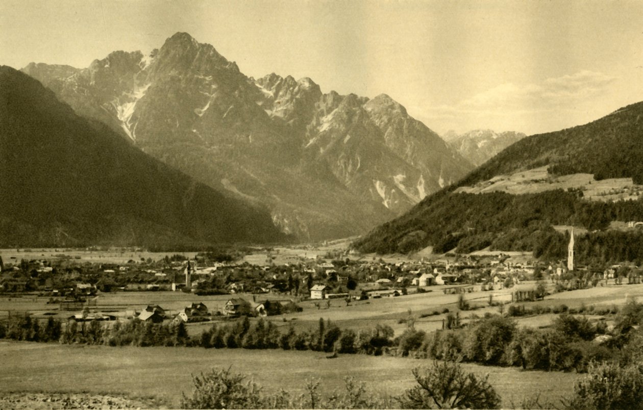 Lienz y el Spitzkofel, Tirol, Austria, c1935 de Unbekannt