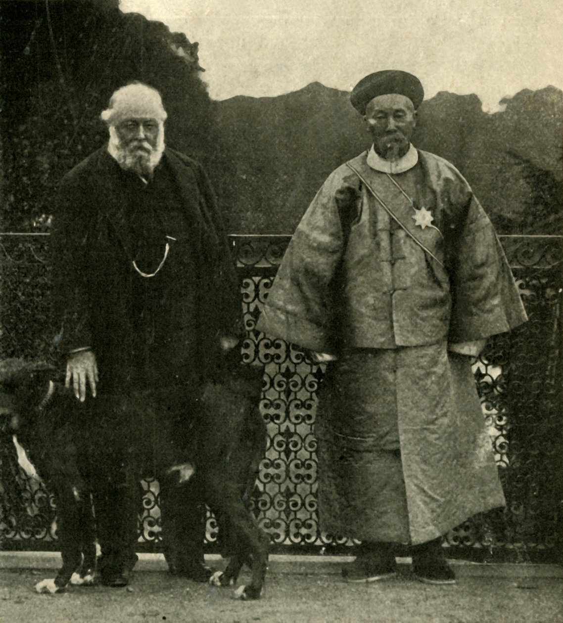 Lord Salisbury y Li Hung Chang, 1901 de Unbekannt