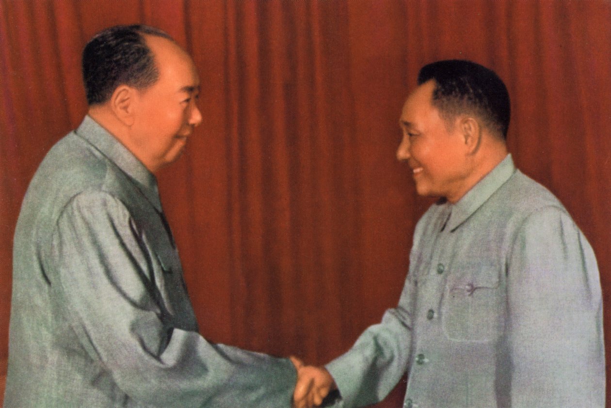 Mao Zedong y Deng Xiaoping, líderes comunistas chinos, c1960s de Unbekannt