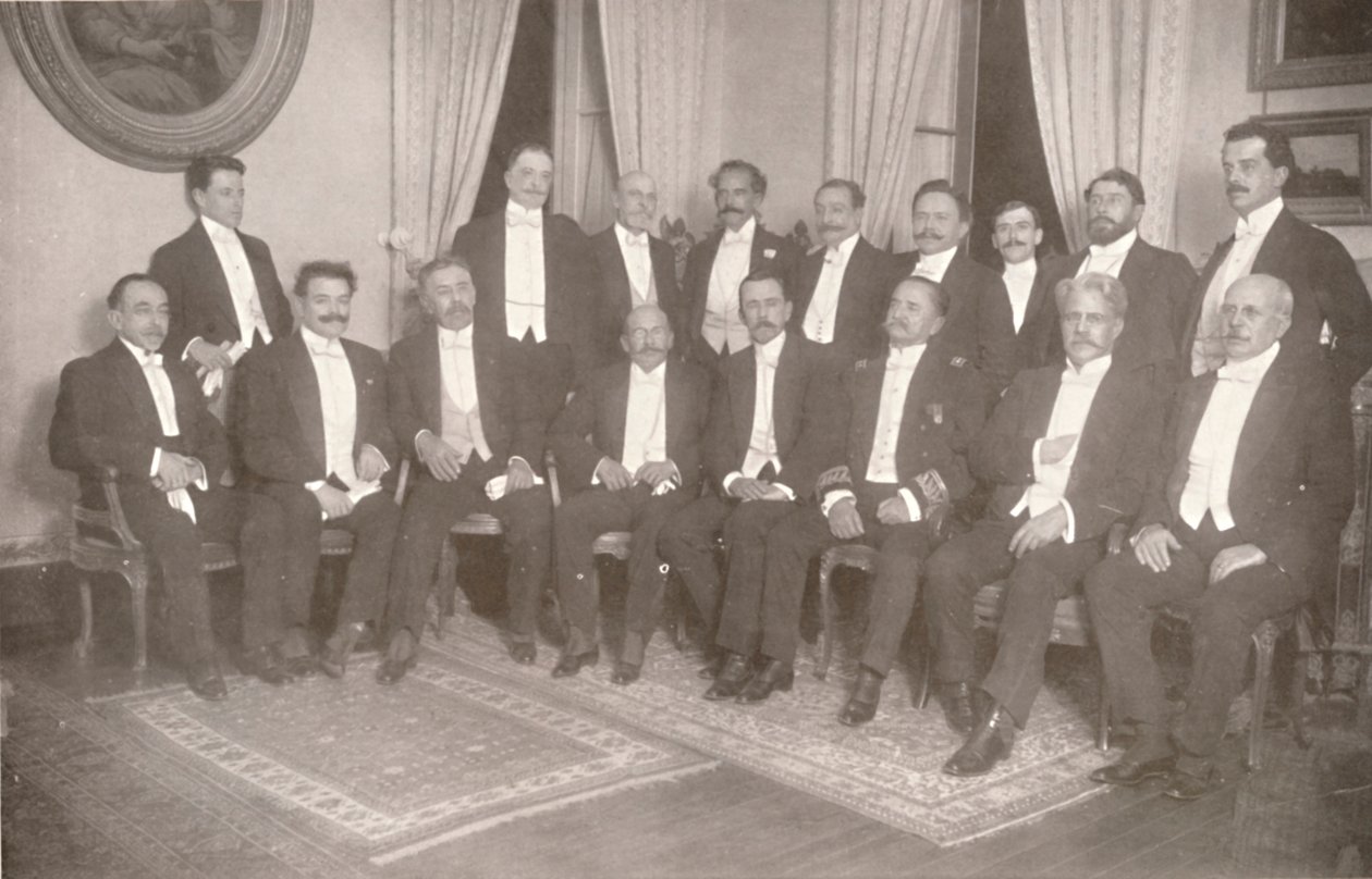 Mariscal Hermes da Fonseca con sus Secretarios de Estado y Asesores, 1914 de Unbekannt