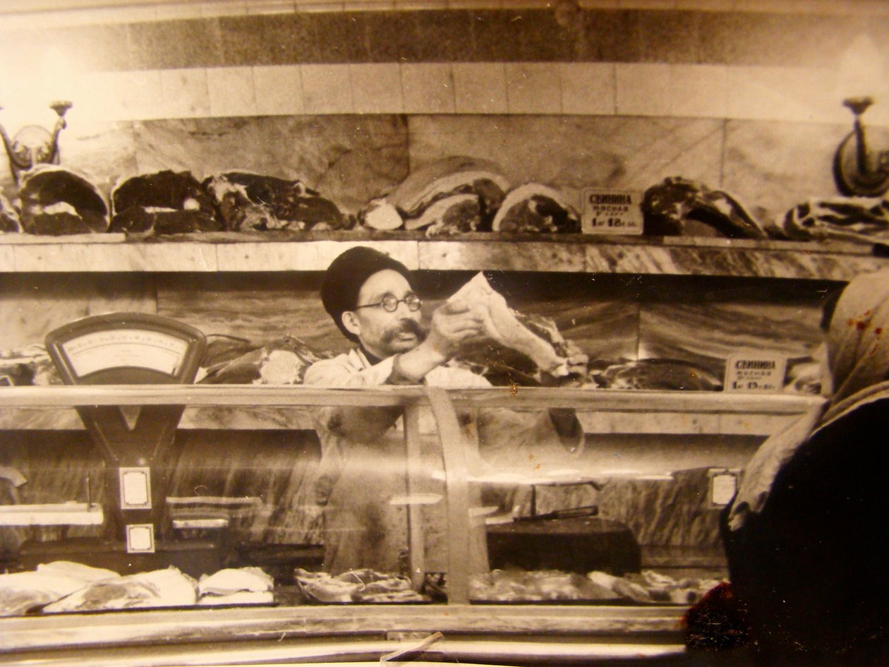 Mostrador de carne en una tienda de alimentos soviética, URSS de Unbekannt