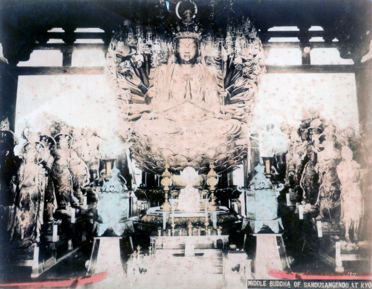 Buda del Medio, Templo Sanjusangendo, Kioto, Japón de Unbekannt