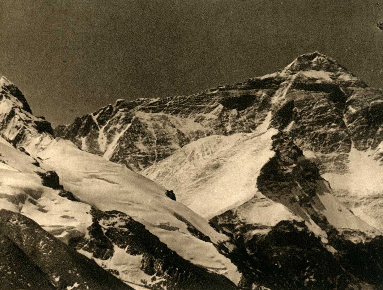 Monte Everest desde el campamento base, c1918-c1939 de Unbekannt
