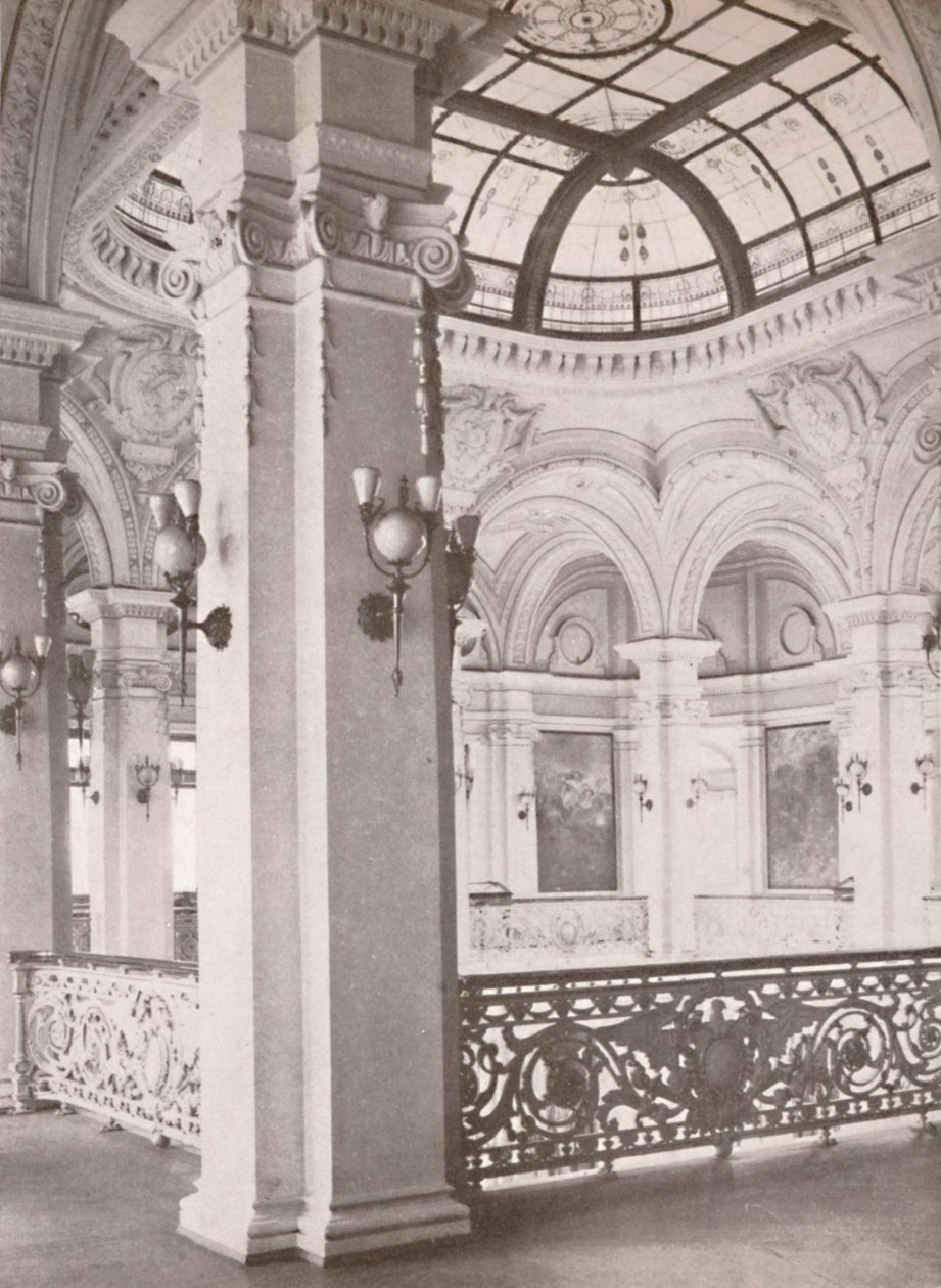 Biblioteca Nacional: una esquina de la galería con vista a la sala de lectura pública, 1914 de Unbekannt