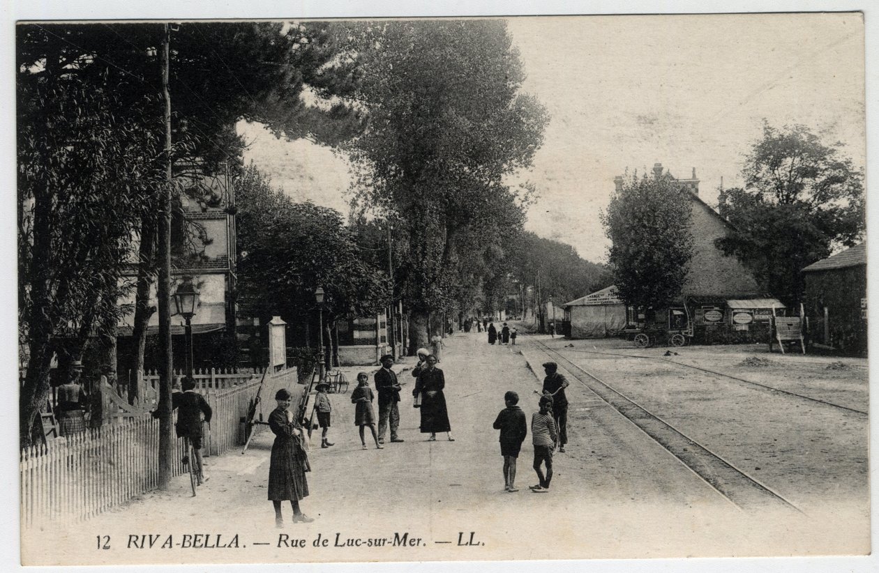 Normandía, Calvados (14), Ouistreham: vista de la calle de Luc sur Mer en Riva Bella - Postal finales del siglo XIX-principios del XX de Unbekannt