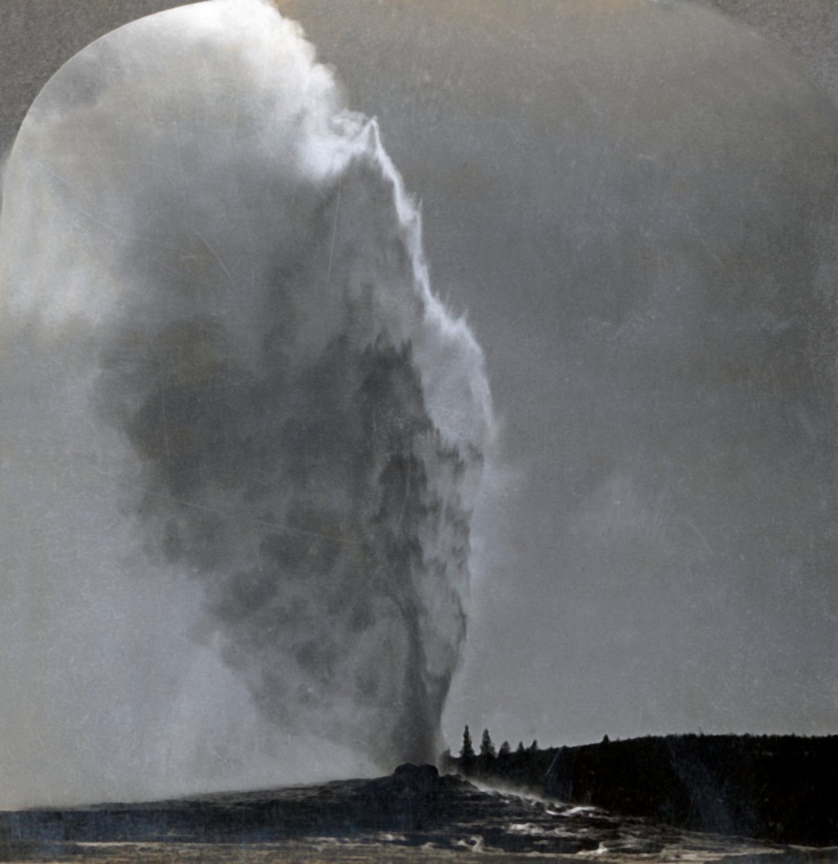 Old Faithful, Reina de los Géiseres, Parque Nacional Yellowstone, Wyoming, EE.UU., 1904 de Unbekannt