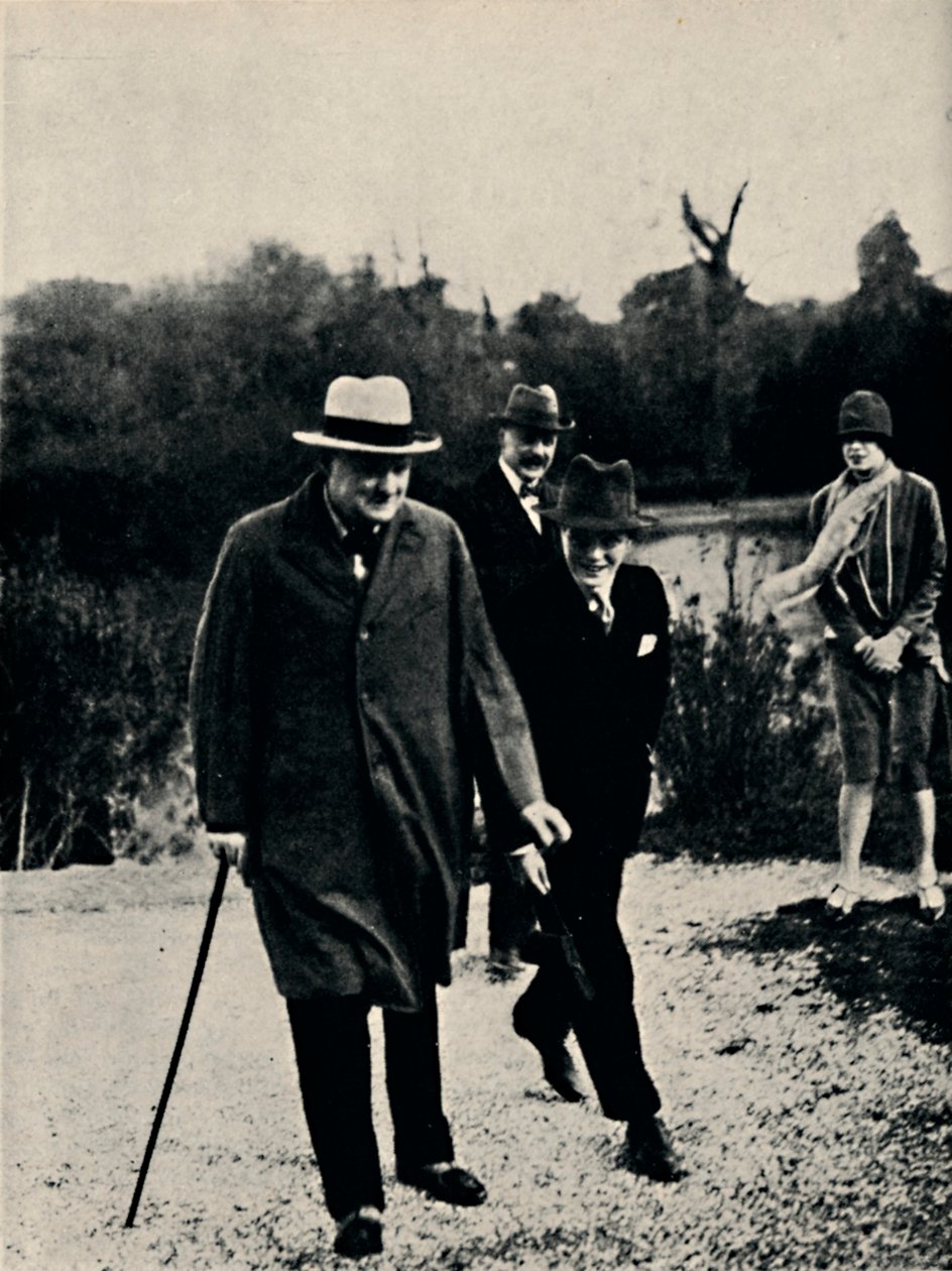 De vacaciones con su hijo en Italia, 1920s, 1945 de Unbekannt