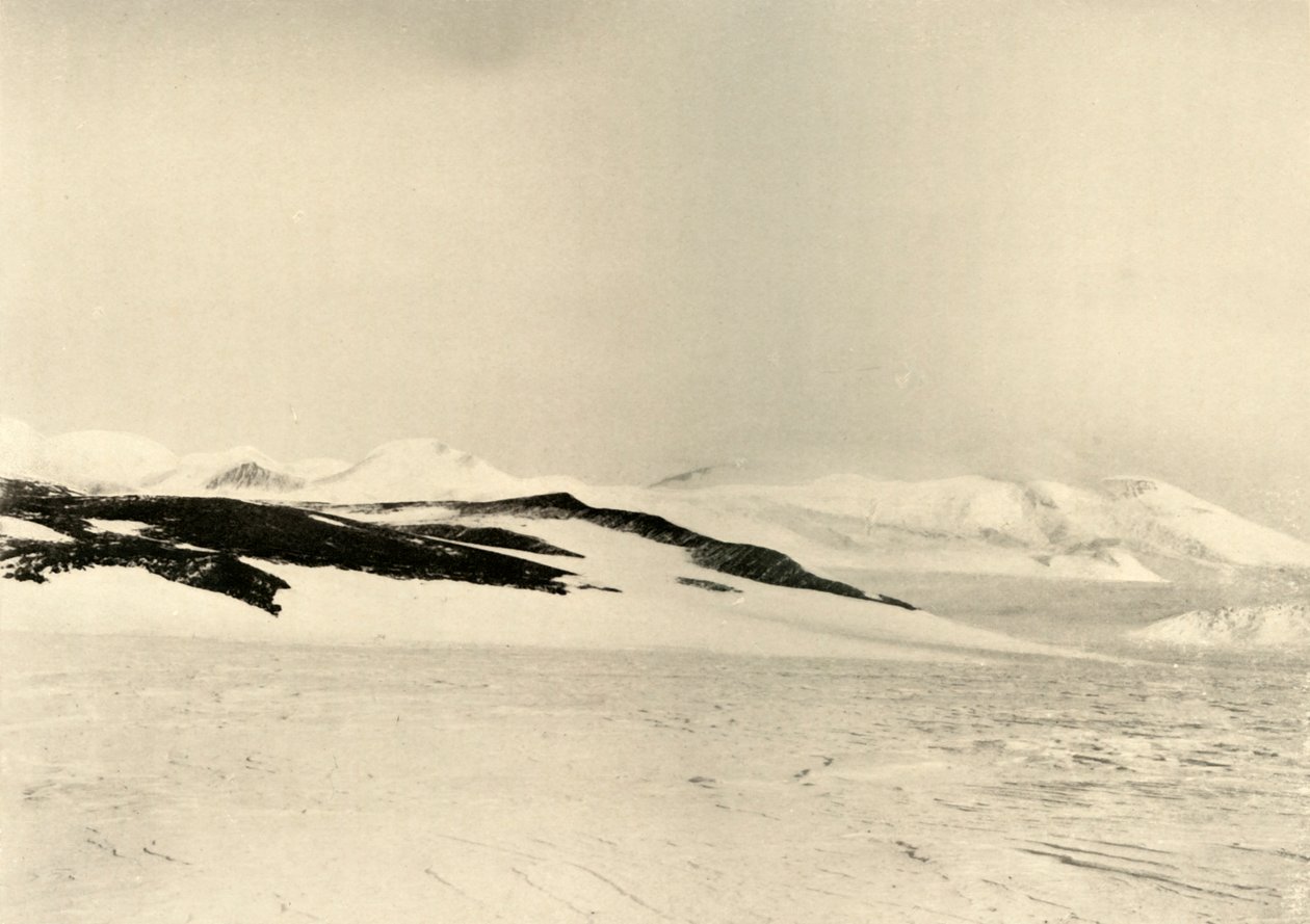 Parte de la Cordillera de la Reina Alexandra 1500 pies arriba del glaciar, c1908 de Unbekannt