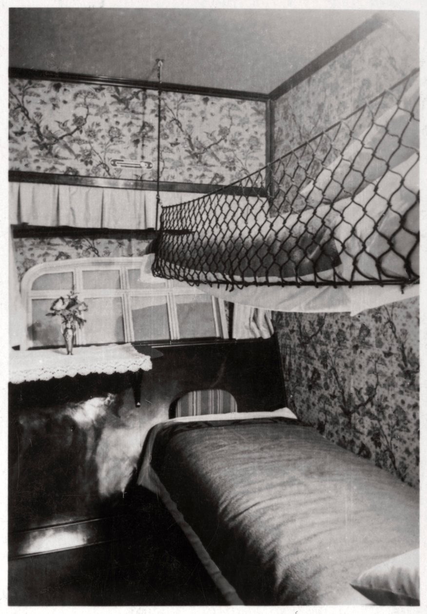 Cabina de pasajeros por la noche, LZ 127 Graf Zeppelin, 1933 de Unbekannt
