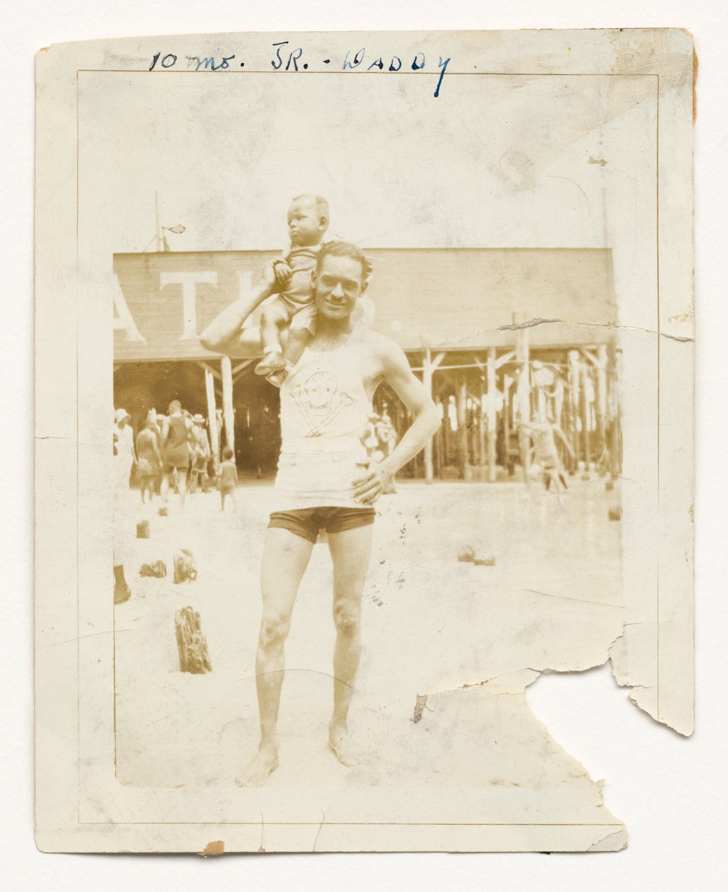 Fotografía del Cpl. Lawrence Leslie McVey con su hijo, Lawrence McVey Jr., 1925 de Unbekannt