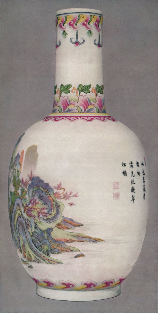 Botella de porcelana en el estilo Ku Yueh Hsuan. Periodo Ch