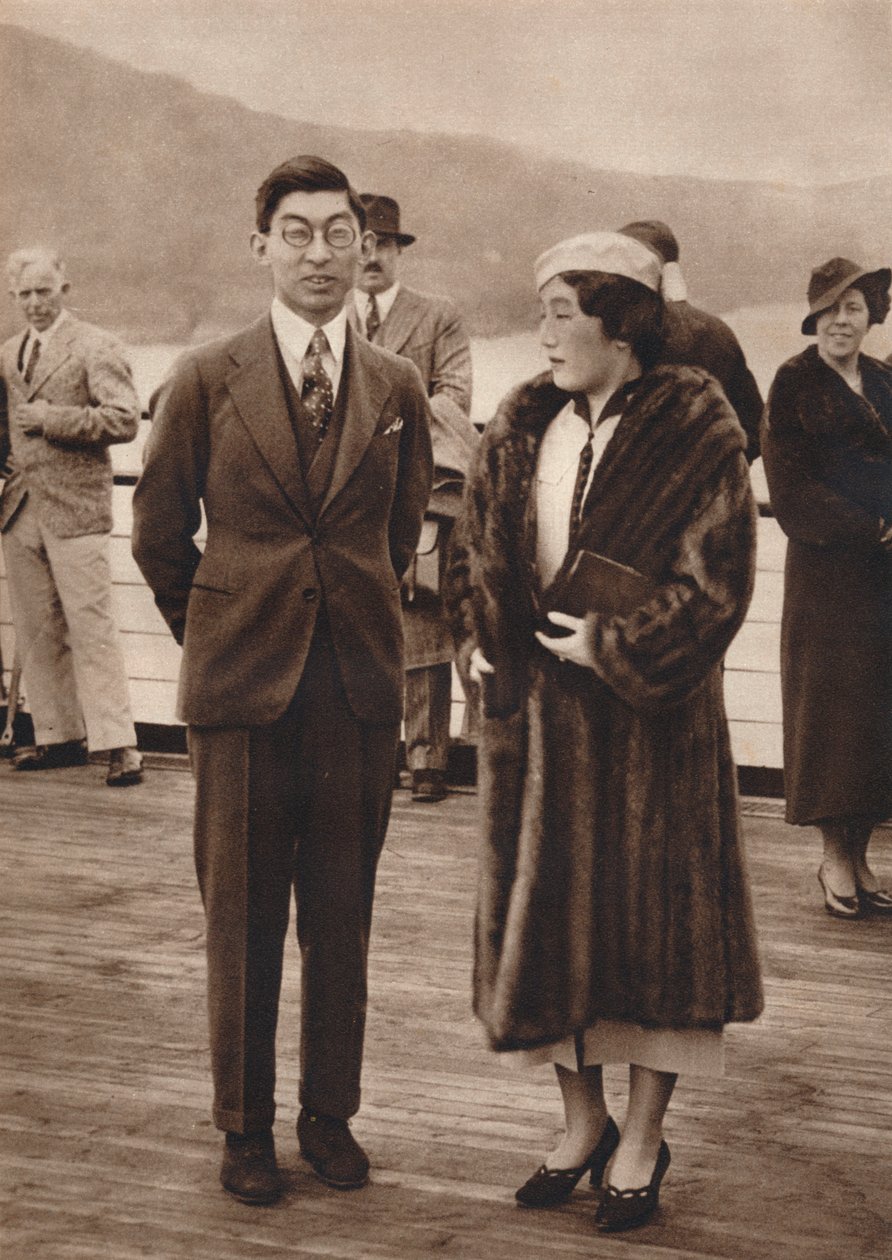 El Príncipe y la Princesa Chichibu llegando en el Queen Mary, 12 de abril de 1937 de Unbekannt
